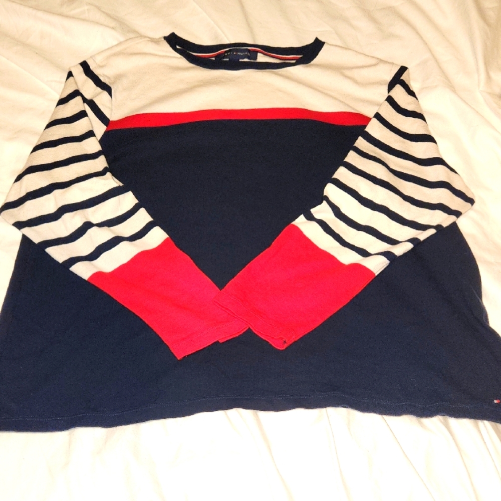 Tommy HILFIGER red, Cream, And Navy Top With Long Sleeves And  Crew Neck Size 1X